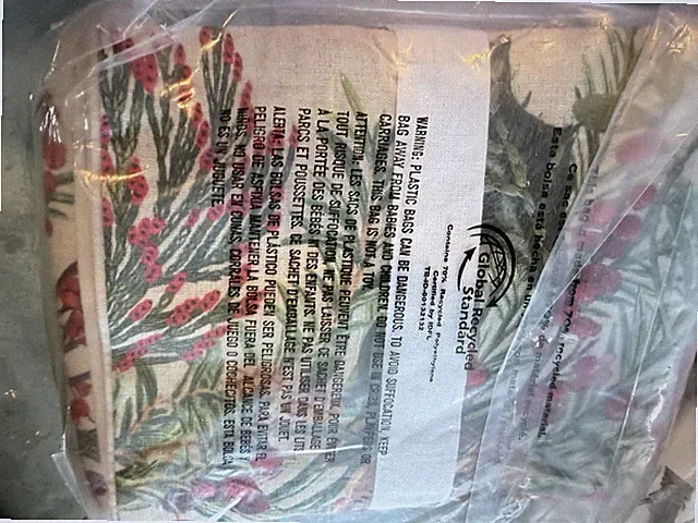 2 Pottery Barn Holly Berry wreath standard shams Christmas New w tag