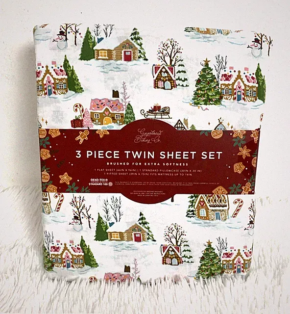 Envogue Gingerbread Town House Twin Sheet Set Christmas Pastel 3 Pieces Holidays