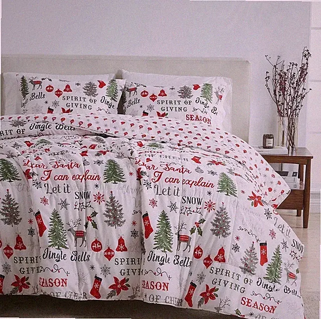 King/California Premium Microfiber Reversible Christmas Comforter Set Carols 3Pc