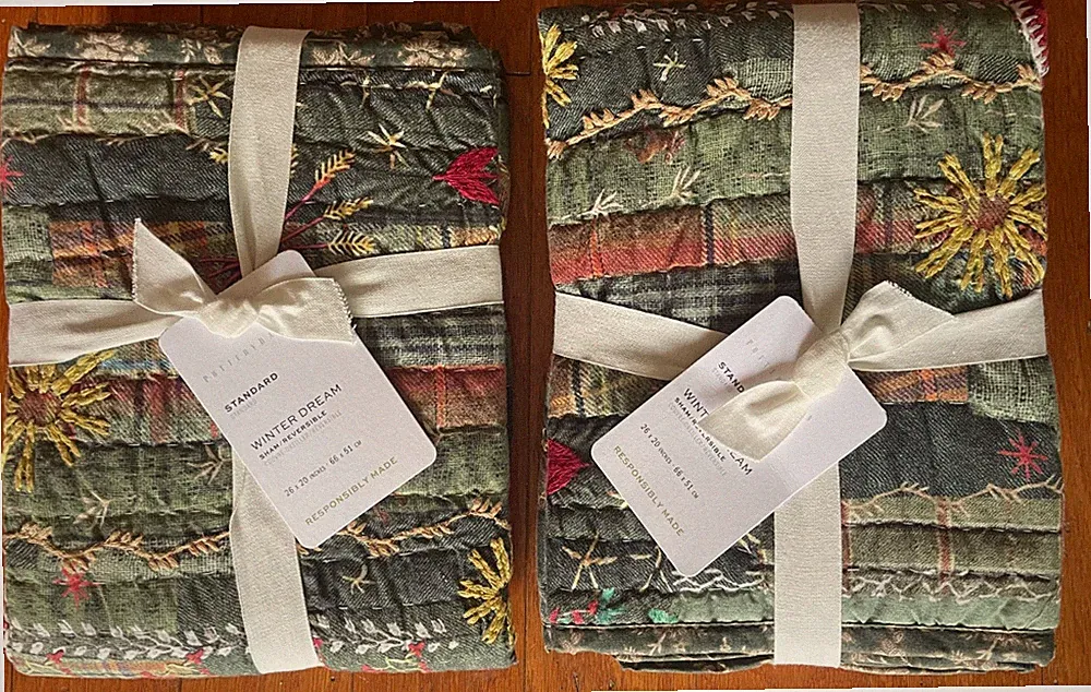 NEW POTTERY BARN Holiday Winter Dreams Handcrafted 2pc Set Standard Pillow Shams