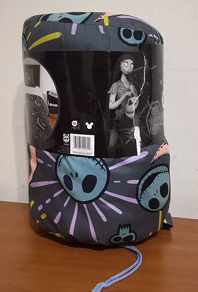 Nightmare Before Christmas 2 Piece Twin/Full Comforter And Pillow Sham Set