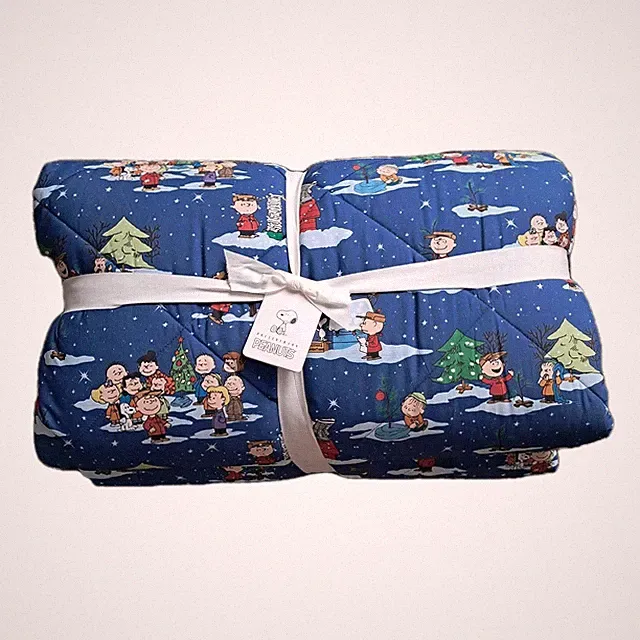 Pottery Barn Charlie Brown™ Christmas Comforter King Cal King Peanuts