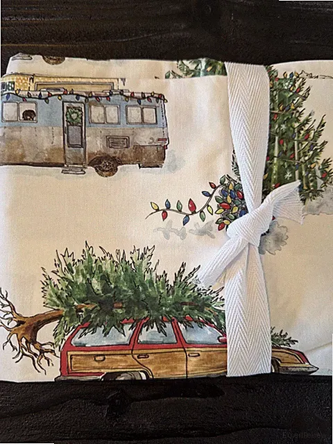 Pottery Barn National Lampoon Christmas Vacation Pillowcases Standard New Sample