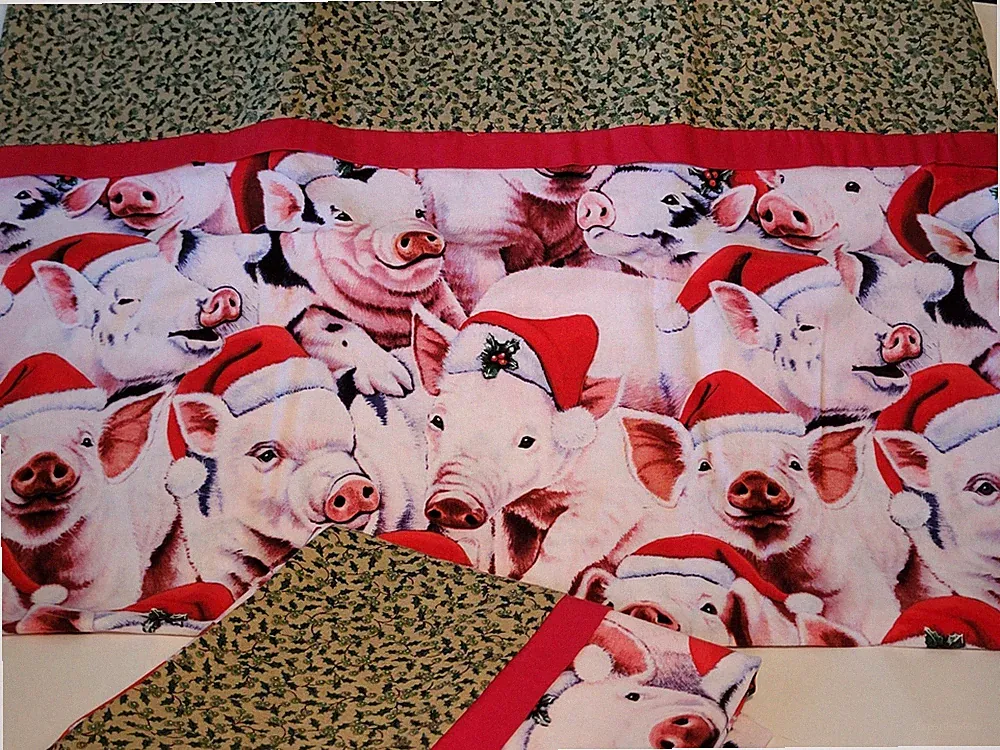 Set Of 2 Handmade Pillowcases Standard Shams Christmas Pigs Holiday Bedding Gift